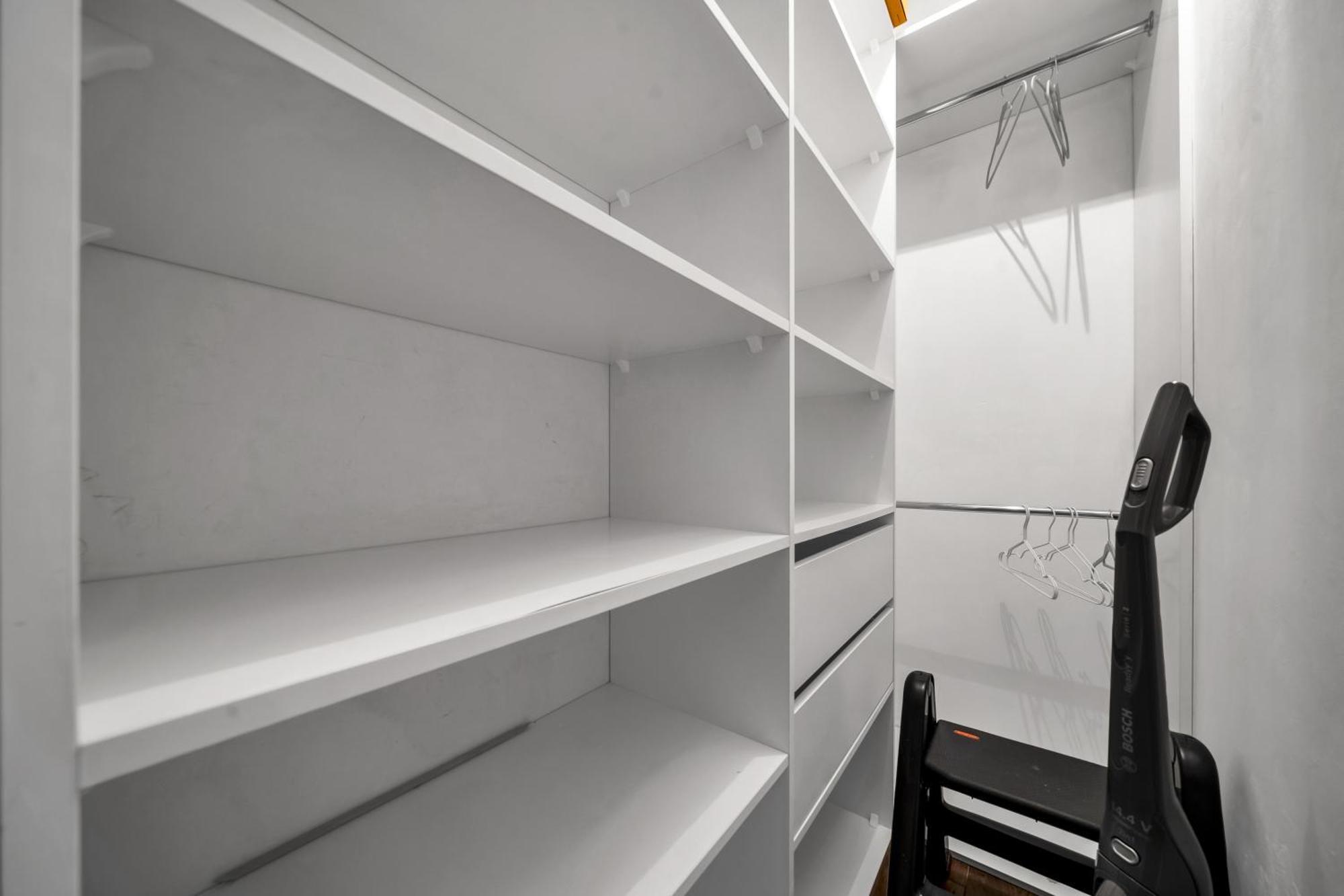 Apartament Wlochy With Workspace - By Rentujemy *